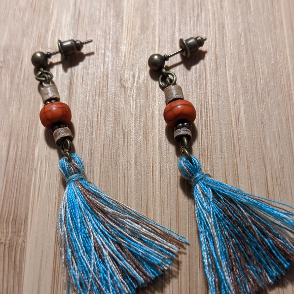 Earrings - Picture 2 of 3